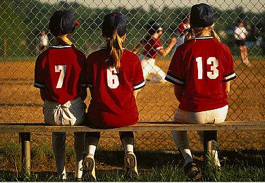 “好评如潮”可爱治愈贴纸DIY游戏《小小贴纸铺》推出免费内容更新